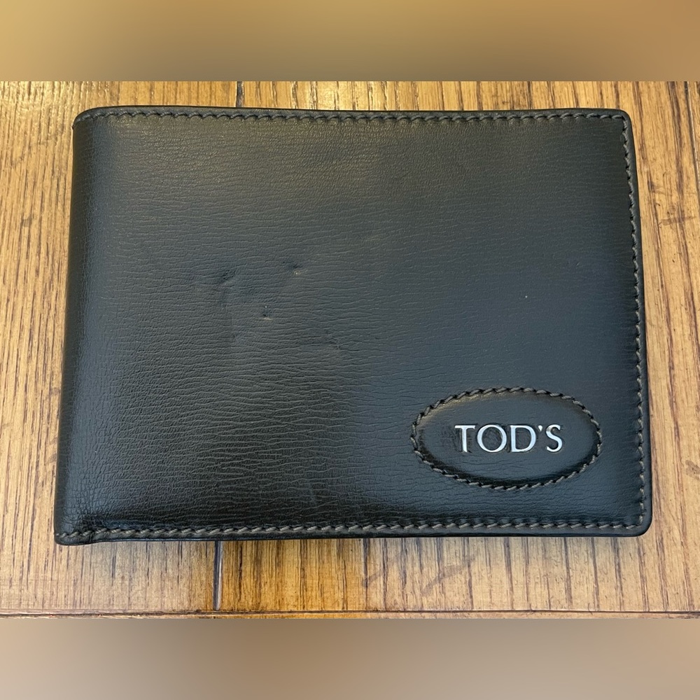 Tod’s leather wallet